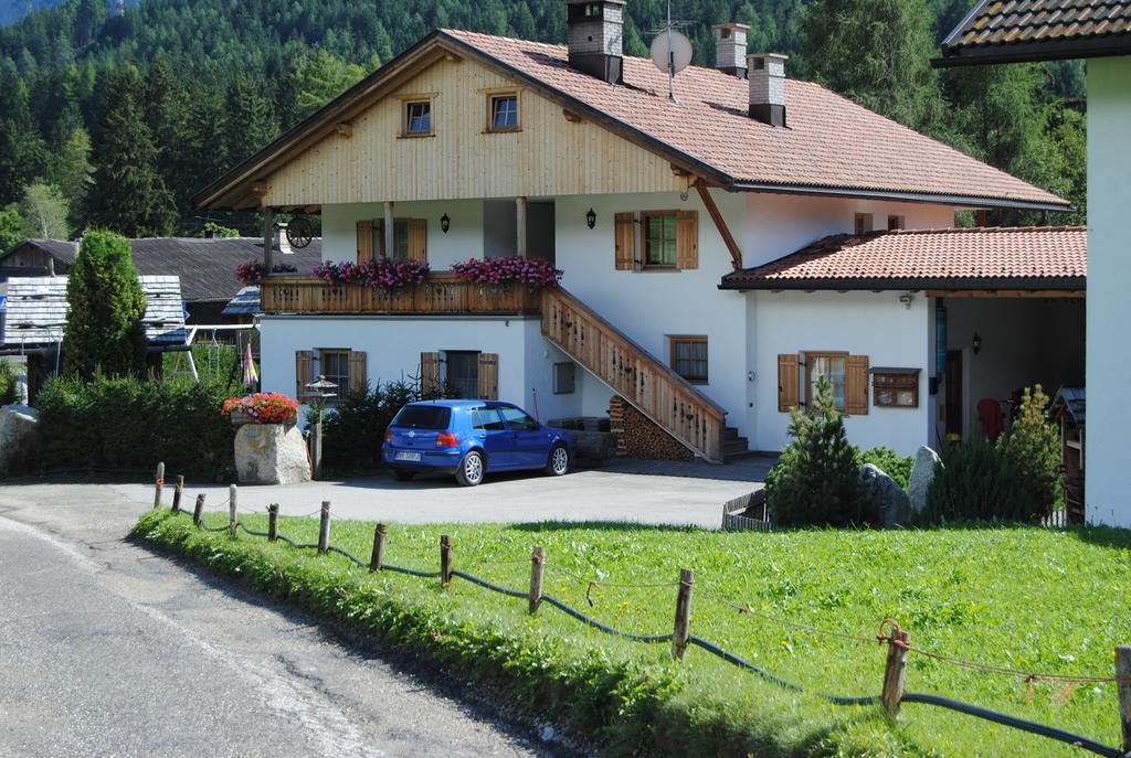 Trogerhof Apartment Dobbiaco Luaran gambar