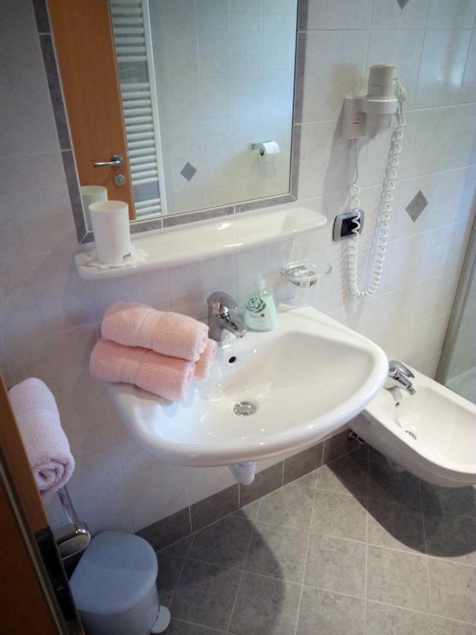 Trogerhof Apartment Dobbiaco Luaran gambar